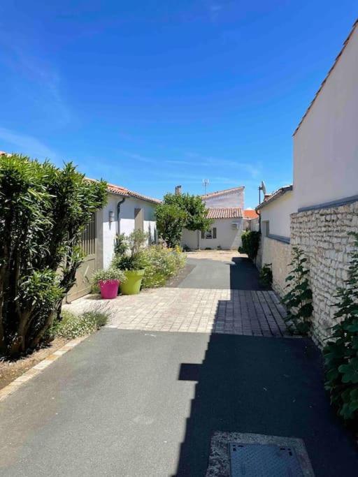 Maison De Vacances La Flotte 00491Ui Экстерьер фото