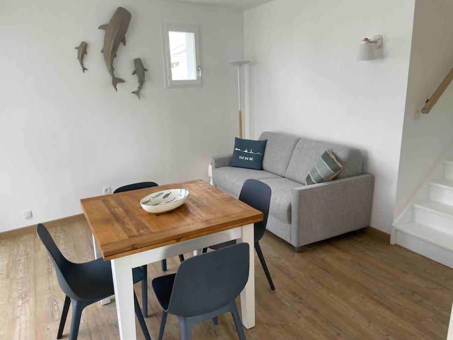 Maison De Vacances La Flotte 00491Ui Экстерьер фото